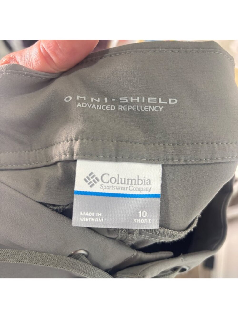 Columbia Omni Shield Gray Womens Bootcut Pants Gorpcore size 10 short - Picture 3 of 8